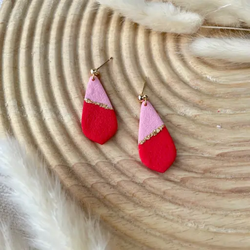 Boucle rose rouge et doré