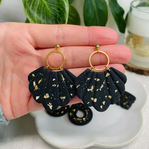 Les Mae (noir et doré)